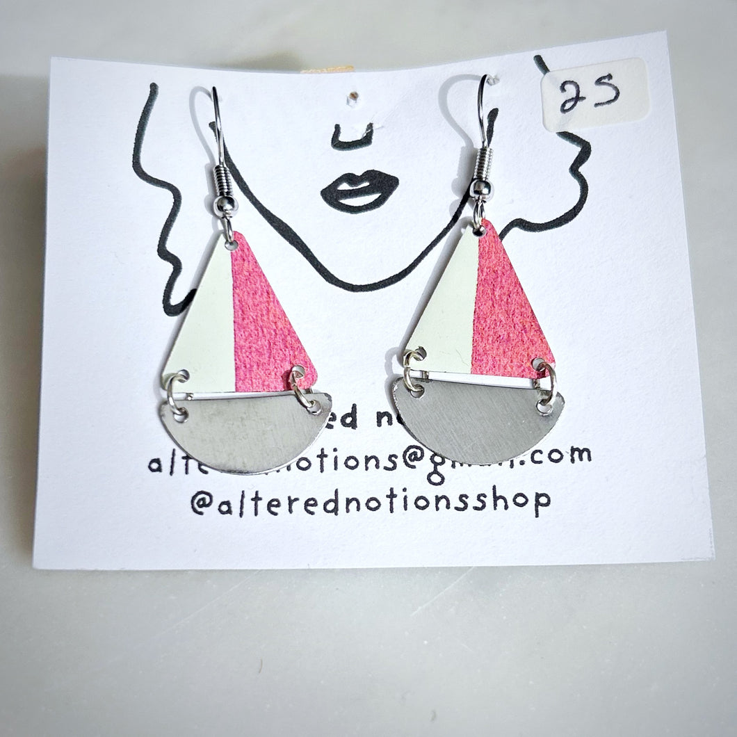 Sailboat Earrings (Pink)